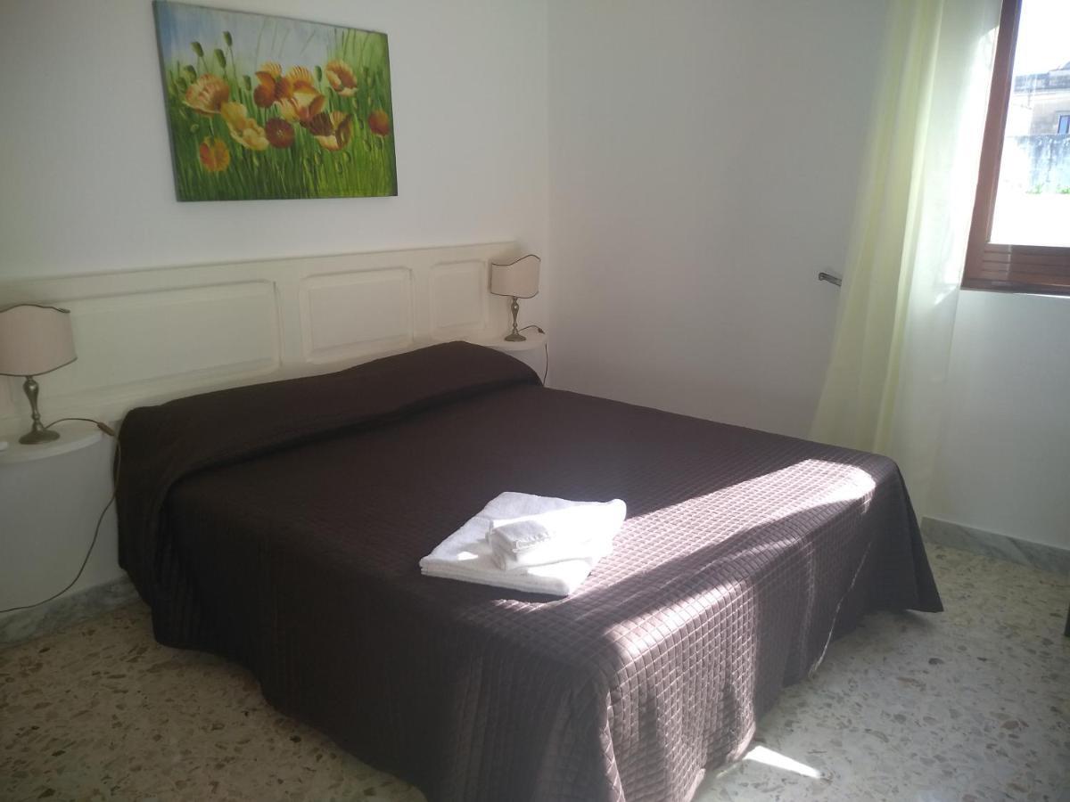 Josephine Holidays Lecce Bagian luar foto